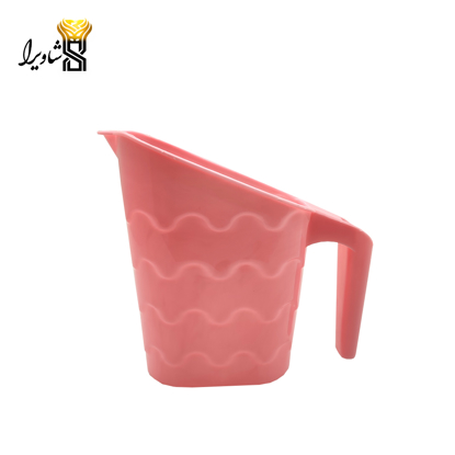 تصویر از ظرف شیر